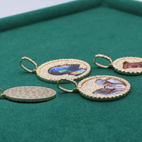 Necklace With Picture Locket